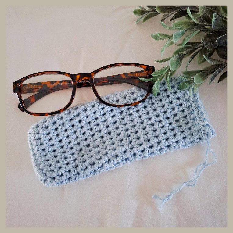 brillenhoes van katoen in lichtblauw