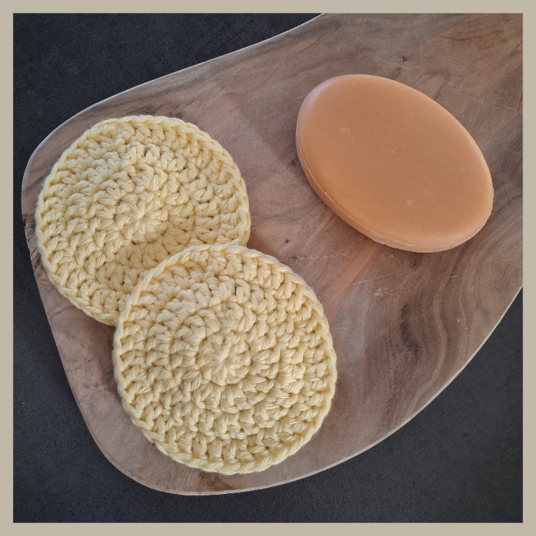 wasbare wattenschijfjes van katoen in lichtgeel